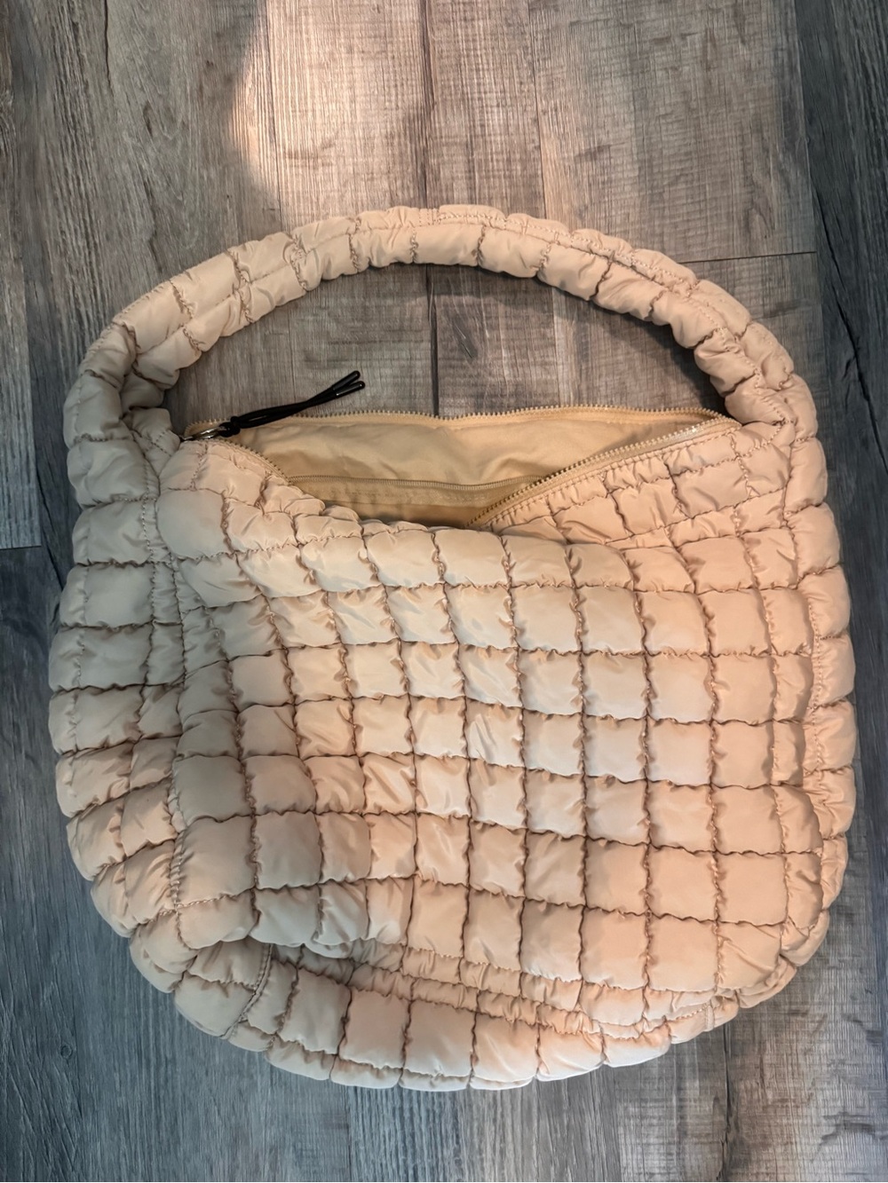 Free people puffer tote